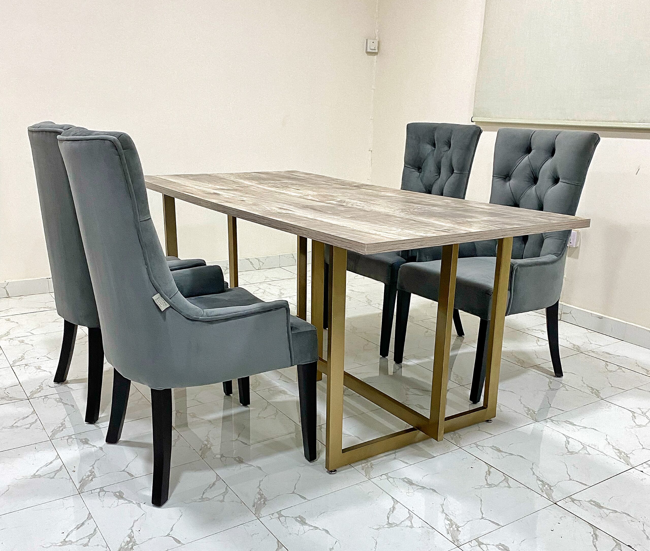 Anta Dining - 1024 Set