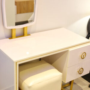 Binta Dresser