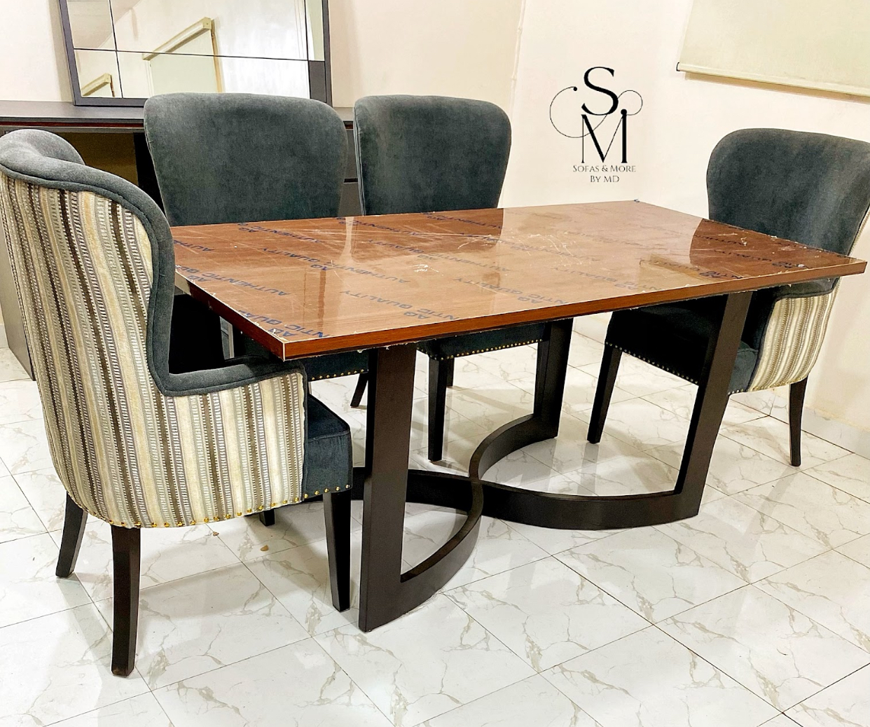 Nne Dining - SM1040F