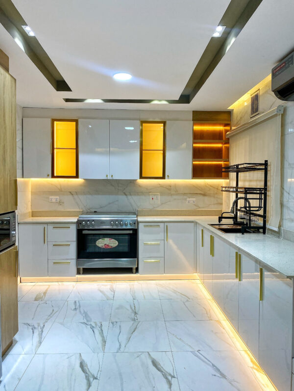 Anthony Fitted Kitchen
