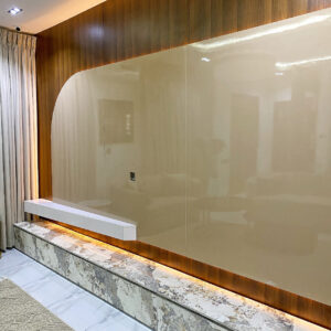 Grandeur Media unit Dimension: 17ft x 10ft