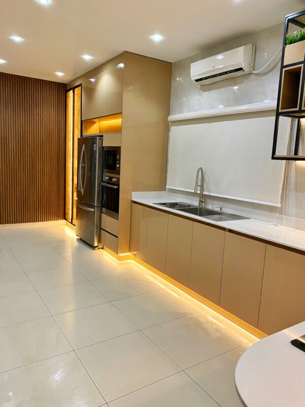 Alfred Fitted Kitchen - Image 3